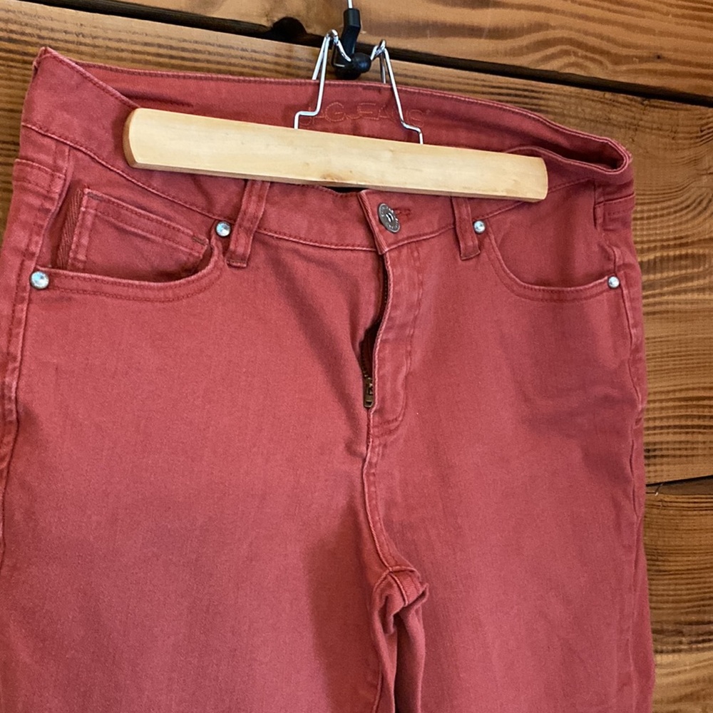 Jeans - Picture 2 of 3